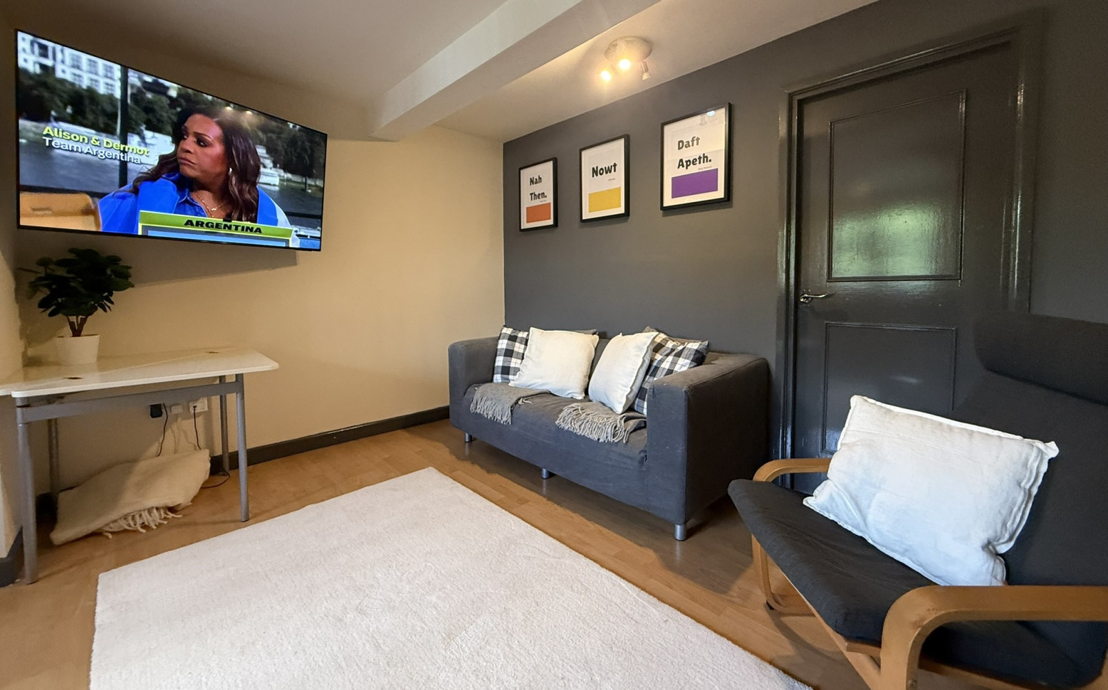 Lounge at 3A Ainsley Court